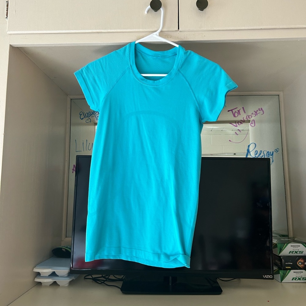 Lululemon swiftly tech size 4